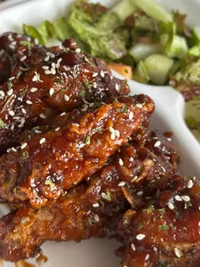 6 PCS HONEY BBQ WINGS