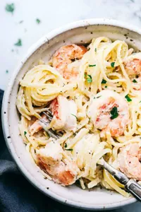 SHRIMP PASTA
