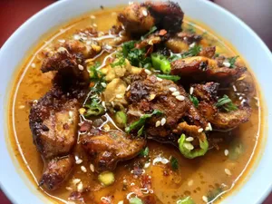 CHICKEN NOODLE SOUP
